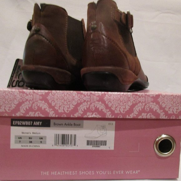 Aetrext short brown leather boots - Picture 7 of 8